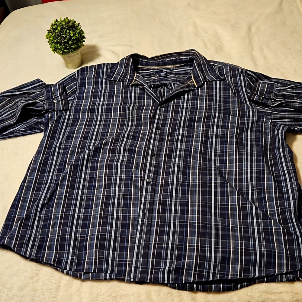 Mens button up long sleeve shirt.